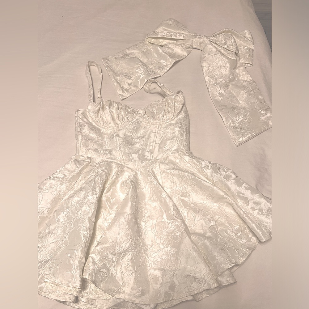 Babyboo EMELIE PLAYSUIT MINI.DRESS with OPTIONAL BOW - IVORY Size Small